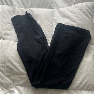 Aritzia TNA Flared Leggings